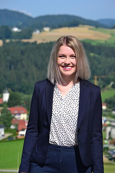 Melanie Hölzl